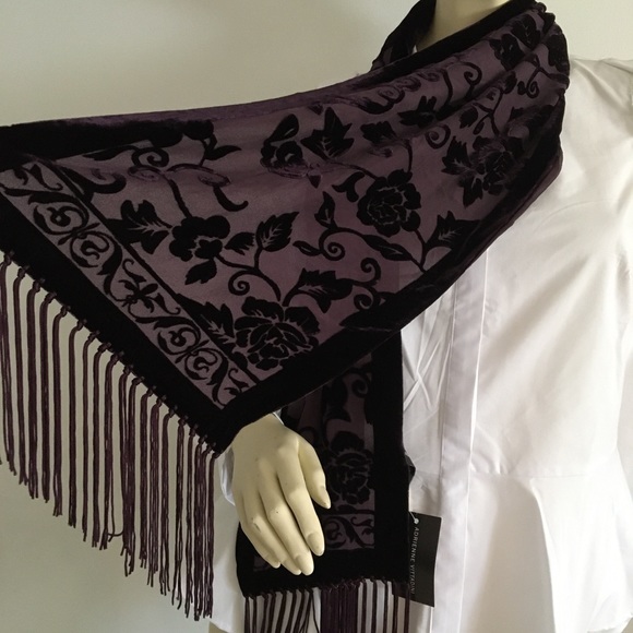 Adrienne Vittadini Accessories - Adrienne vittadini velvet flower fringed scarf